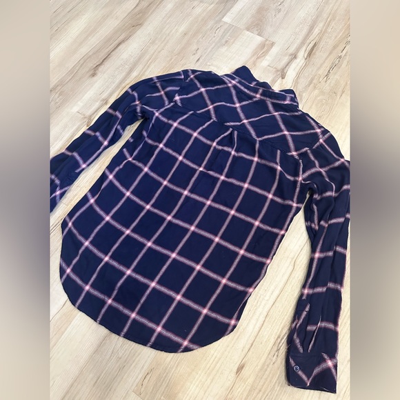 Rails Hunter Button Down in Sapphire Magenta - Picture 7 of 9